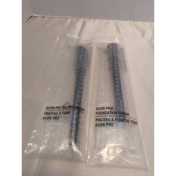 Avon Pro Makeup Brushes.  Set 1-7 brushes - Picture 2 of 4